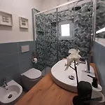 Apartment Nuovo Trilocale In Centro Varazze