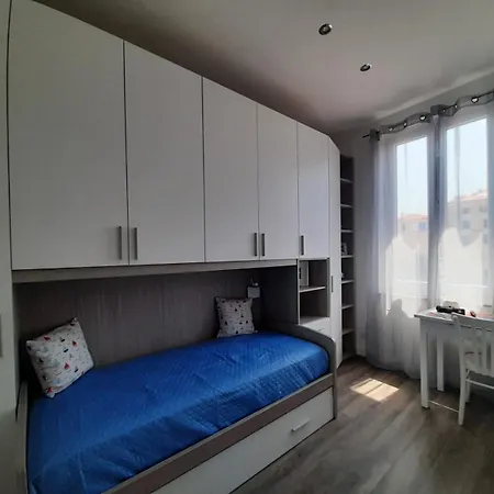 Apartment Nuovo Trilocale In Centro *
